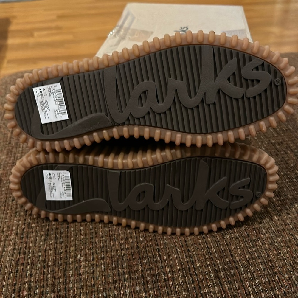 Clarks Brown Platform Penny Loafers - Picture 14 of 16